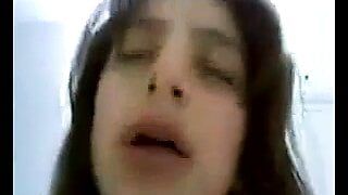 charmouta libiya terkab aala zeb o tetnatet aalih